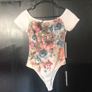 Cute onesie, off shoulder, perfect for Spring